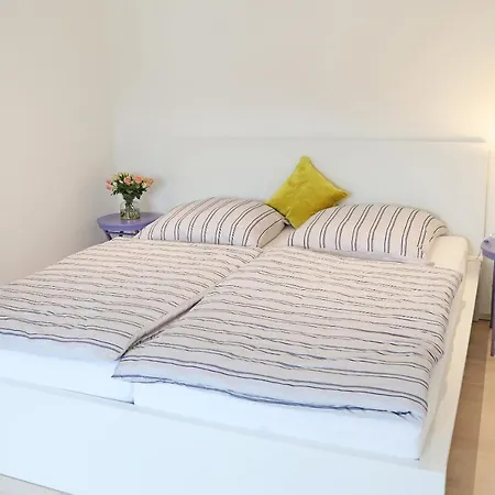 Burgblick * Harburg (Bavaria)